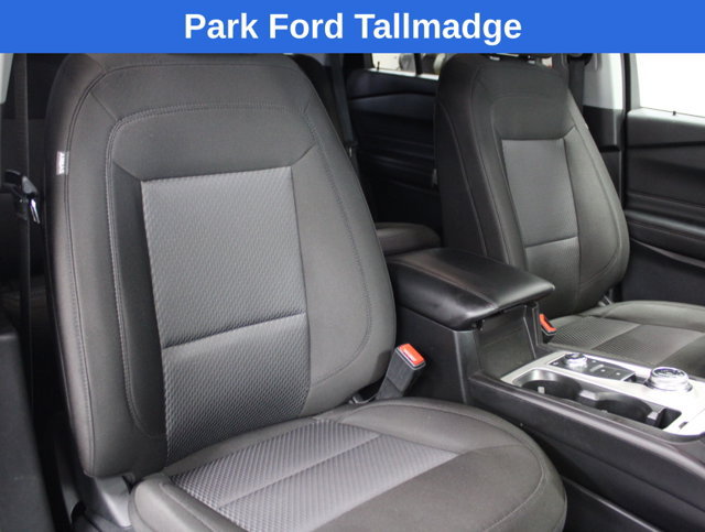 Used 2023 Ford Explorer XLT AWD/4WD image 21