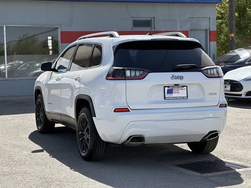 Used 2019 Jeep Cherokee Latitude w/ Popular Appearance Group FWD image 7