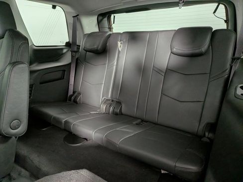 Used 2017 Cadillac Escalade Premium Luxury image 31