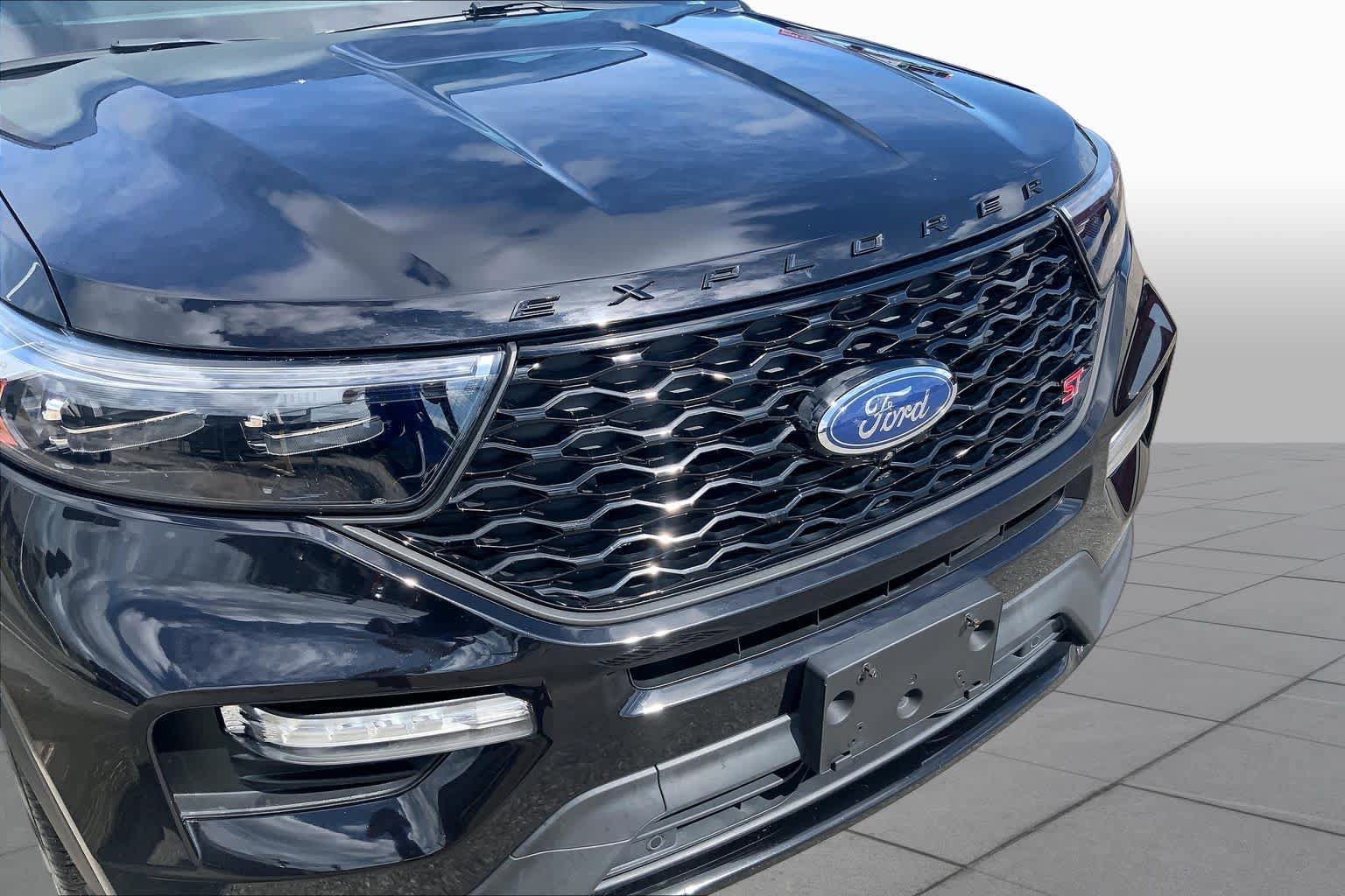 Used 2023 Ford Explorer ST w/ Equipment Group 401A AWD/4WD image 22