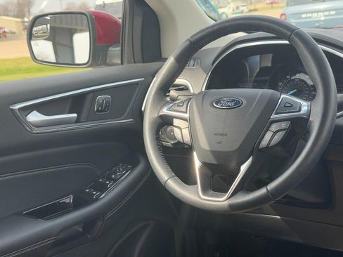 Used 2018 Ford Edge Titanium w/ Technology Package image 12