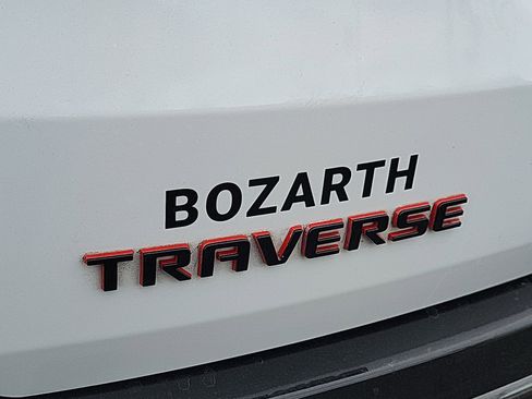 Certified 2022 Chevrolet Traverse Premier w/ Redline Edition image 18