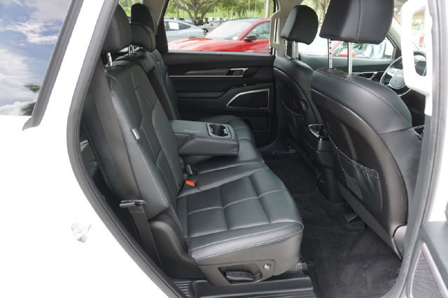 Used 2025 Kia Telluride EX FWD image 18