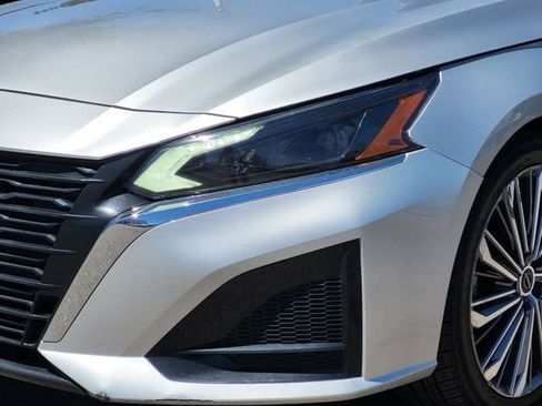 Certified 2023 Nissan Altima 2.5 SL FWD image 5