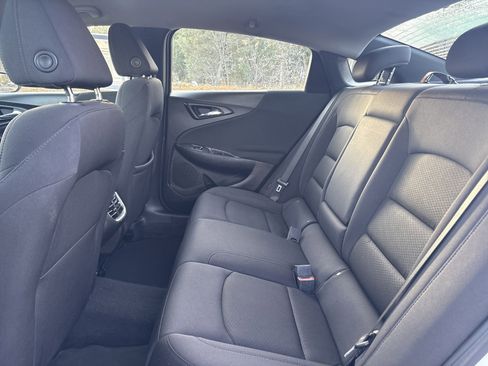 Used 2023 Chevrolet Malibu LT image 13