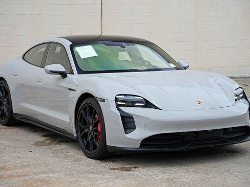 Used 2023 Porsche Taycan GTS AWD/4WD image 58