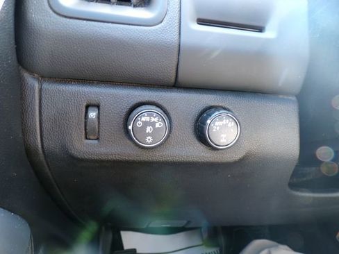 Used 2021 Chevrolet Colorado LT w/ LT Convenience Package image 21