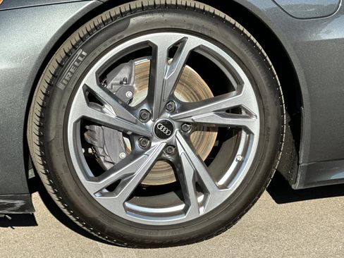 Used 2022 Audi e-tron GT Premium Plus image 26