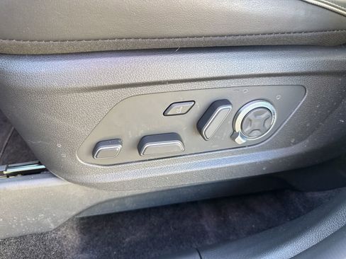 Used 2025 Hyundai Palisade Calligraphy image 24