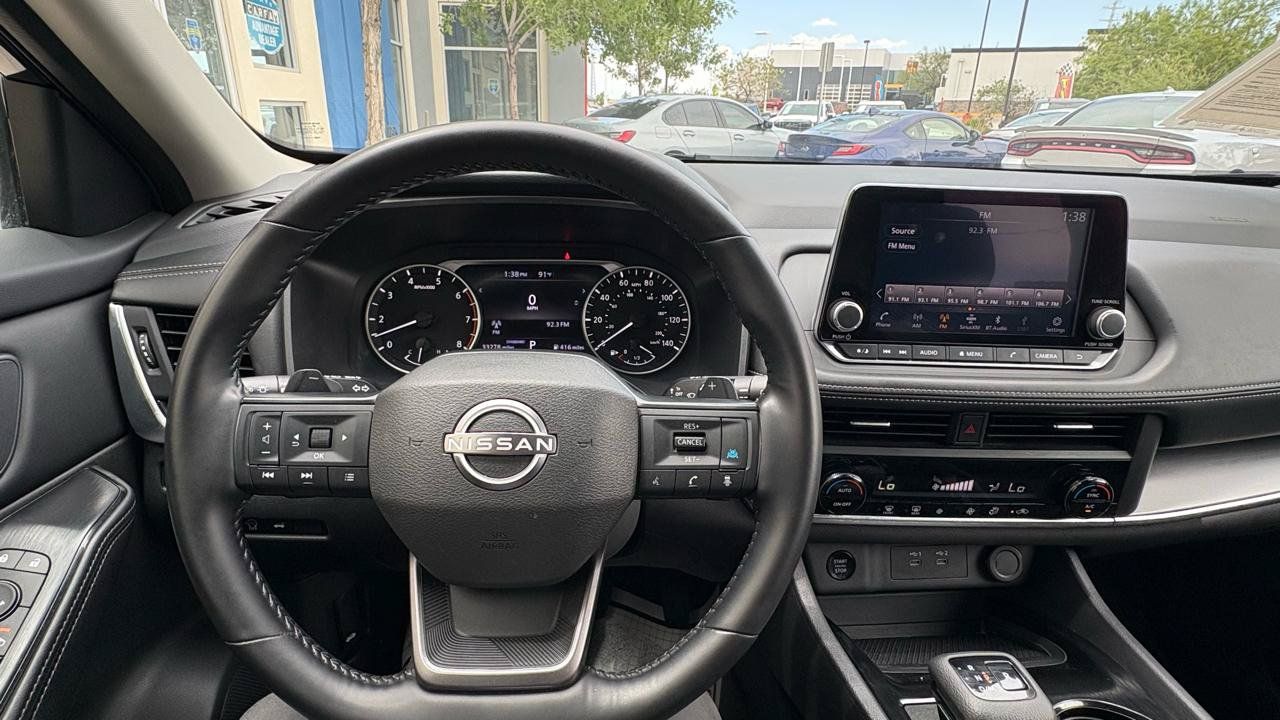 Used 2025 Nissan Rogue SV FWD image 19