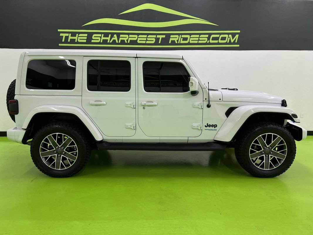 Used 2022 Jeep Wrangler Unlimited Sahara AWD/4WD image 11