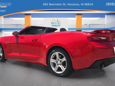 Used 2018 Chevrolet Camaro LT RWD image 8