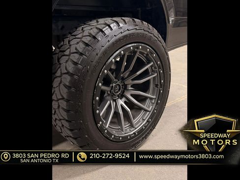 Used 2018 Ford F150 XLT w/ Equipment Group 302A Luxury RWD image 9