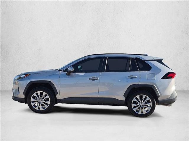 Used 2023 Toyota RAV4 XLE Premium FWD image 9