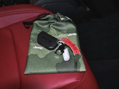 Used 2024 Jeep Wrangler Unlimited Rubicon 392 image 70