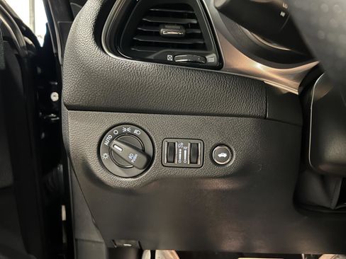 Used 2022 Dodge Challenger R/T Scat Pack image 15