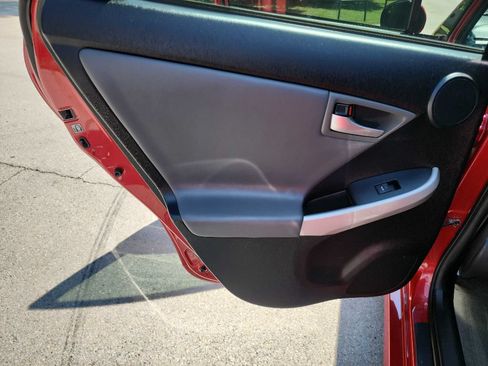 Used 2013 Toyota Prius Four FWD image 22