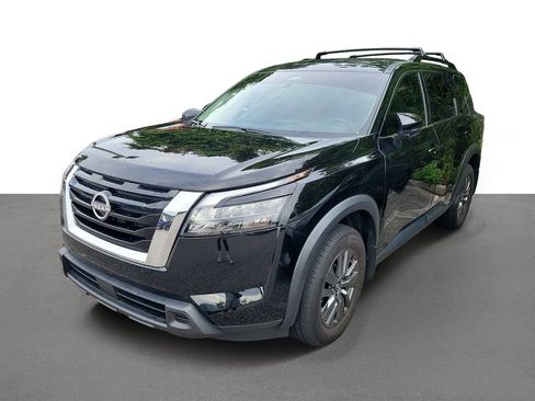 Used 2024 Nissan Pathfinder SV FWD image 1