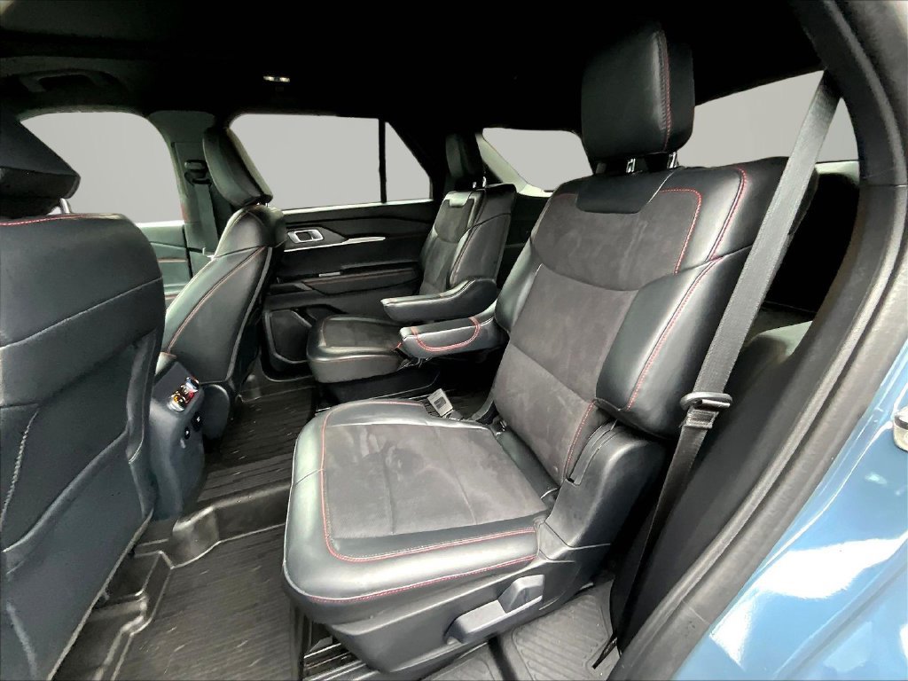 Used 2025 Ford Explorer ST w/ Sun And Sound Package AWD/4WD image 24