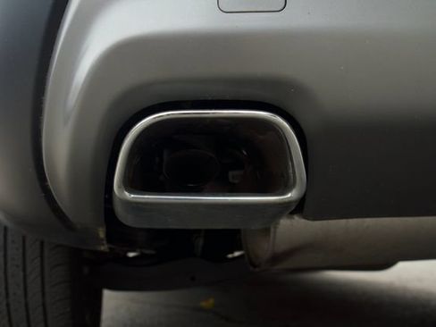 Used 2022 Jeep Cherokee Limited AWD/4WD image 15