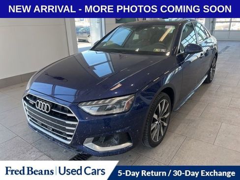 Used 2023 Audi A4 2.0T Premium w/ Convenience Package image 2