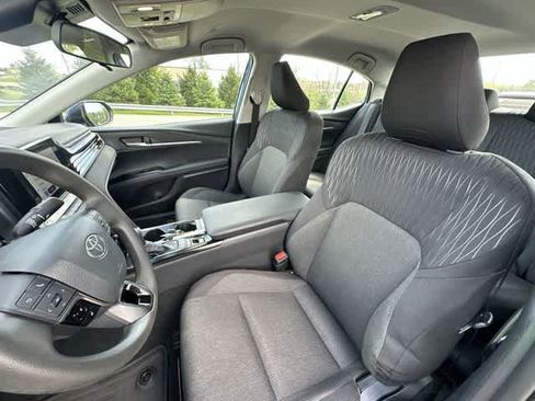 Used 2025 Toyota Camry LE image 15