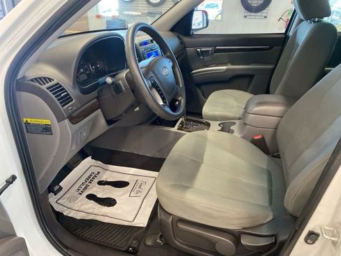 Used 2010 Hyundai Santa Fe GLS image 23