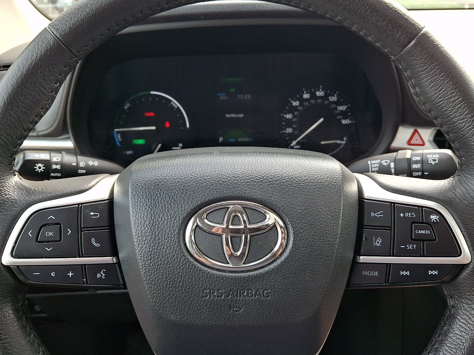 Used 2024 Toyota Sienna XLE FWD image 20