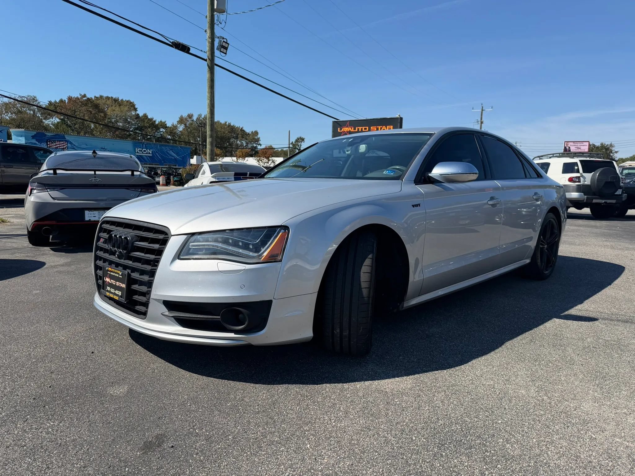 Used 2013 Audi S8 AWD/4WD image 7