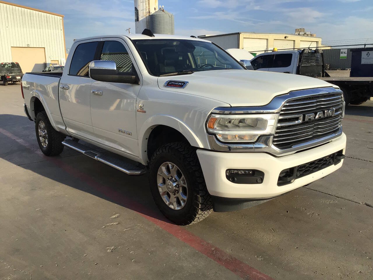 Used 2022 RAM 2500 Laramie AWD/4WD image 3