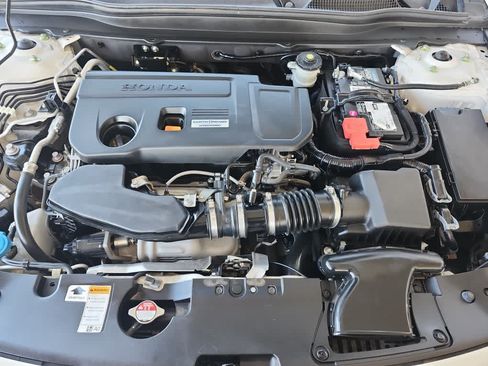 Used 2019 Honda Accord Sport image 35