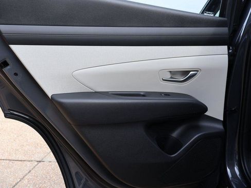 New 2026 Hyundai Tucson SEL image 18