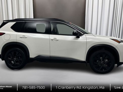 Certified 2023 Nissan Rogue SV w/ SV Premium B Package AWD/4WD image 4