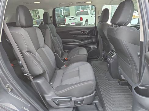 Used 2025 Subaru Ascent Premium w/ Premium Package image 17