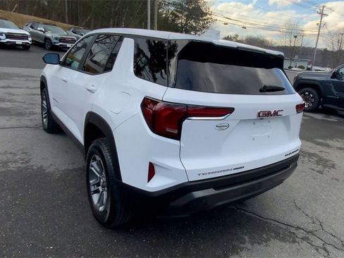 Used 2025 GMC Terrain Elevation image 7