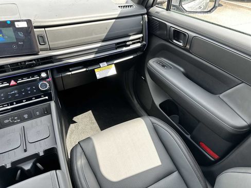 New 2025 Hyundai Santa Fe Calligraphy image 13