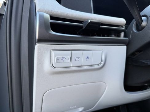 Certified 2025 Hyundai Tucson SEL image 22