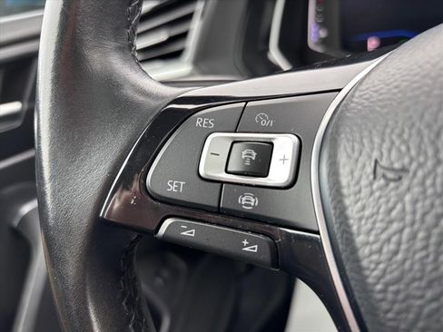 Used 2019 Volkswagen Jetta SEL w/ Cold Weather Package image 16