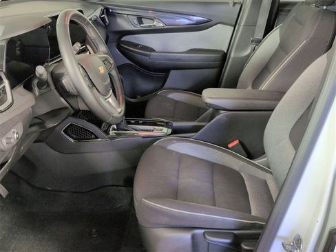 Certified 2024 Chevrolet TrailBlazer LT w/ LT Cold Weather Package image 18