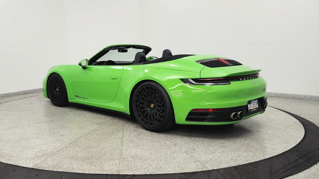 Used 2020 Porsche 911 Carrera S RWD image 3