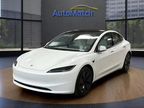 Used 2025 Tesla Model 3 Long Range RWD image 3