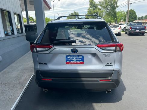 Used 2022 Toyota RAV4 XLE w/ Convenience Package AWD/4WD image 30