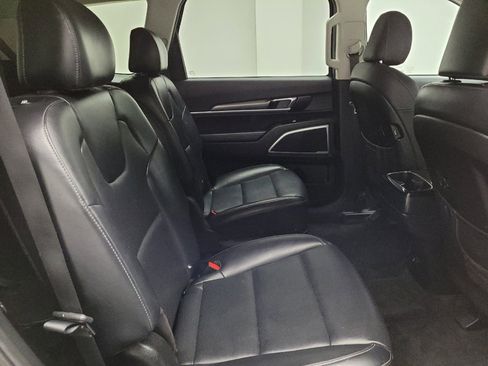Used 2020 Kia Telluride S image 19