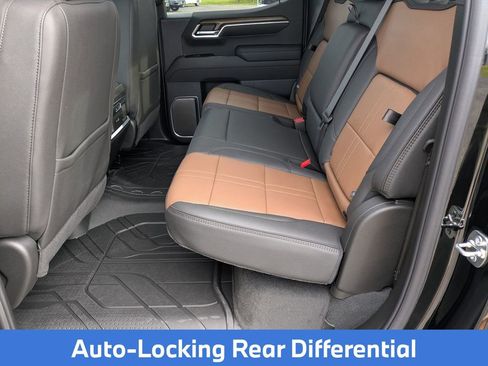 Used 2025 Chevrolet Silverado 1500 High Country image 32