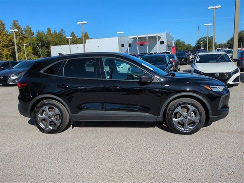 Used 2025 Ford Escape ST-Line image 4