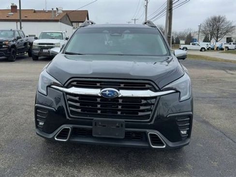 Used 2023 Subaru Ascent Touring image 3