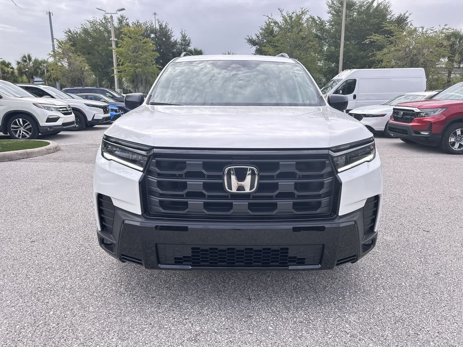 New 2026 Honda Pilot Sport image 9