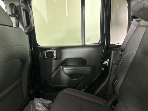 New 2026 Jeep Gladiator Sport AWD/4WD image 14