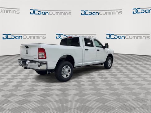 Used 2024 RAM 2500 Tradesman w/ Chrome Appearance Group image 8