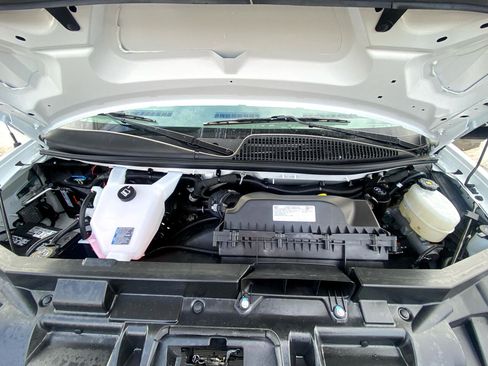 Used 2025 Chevrolet Express 2500 RWD 2500 155 w/ Communications Package image 38